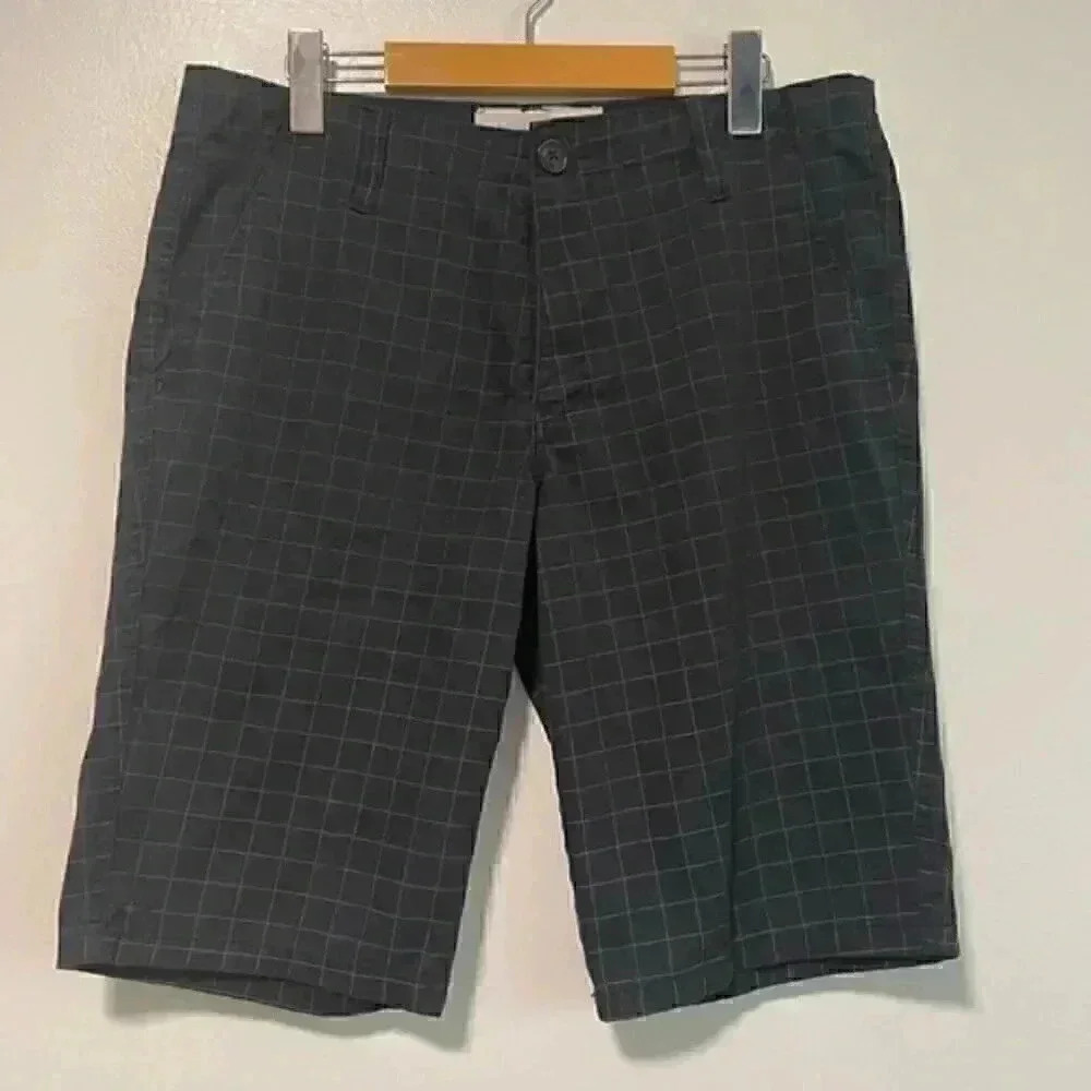 Urban Basics Black & White Grid Pattern Classic Flat Front Shorts - 32